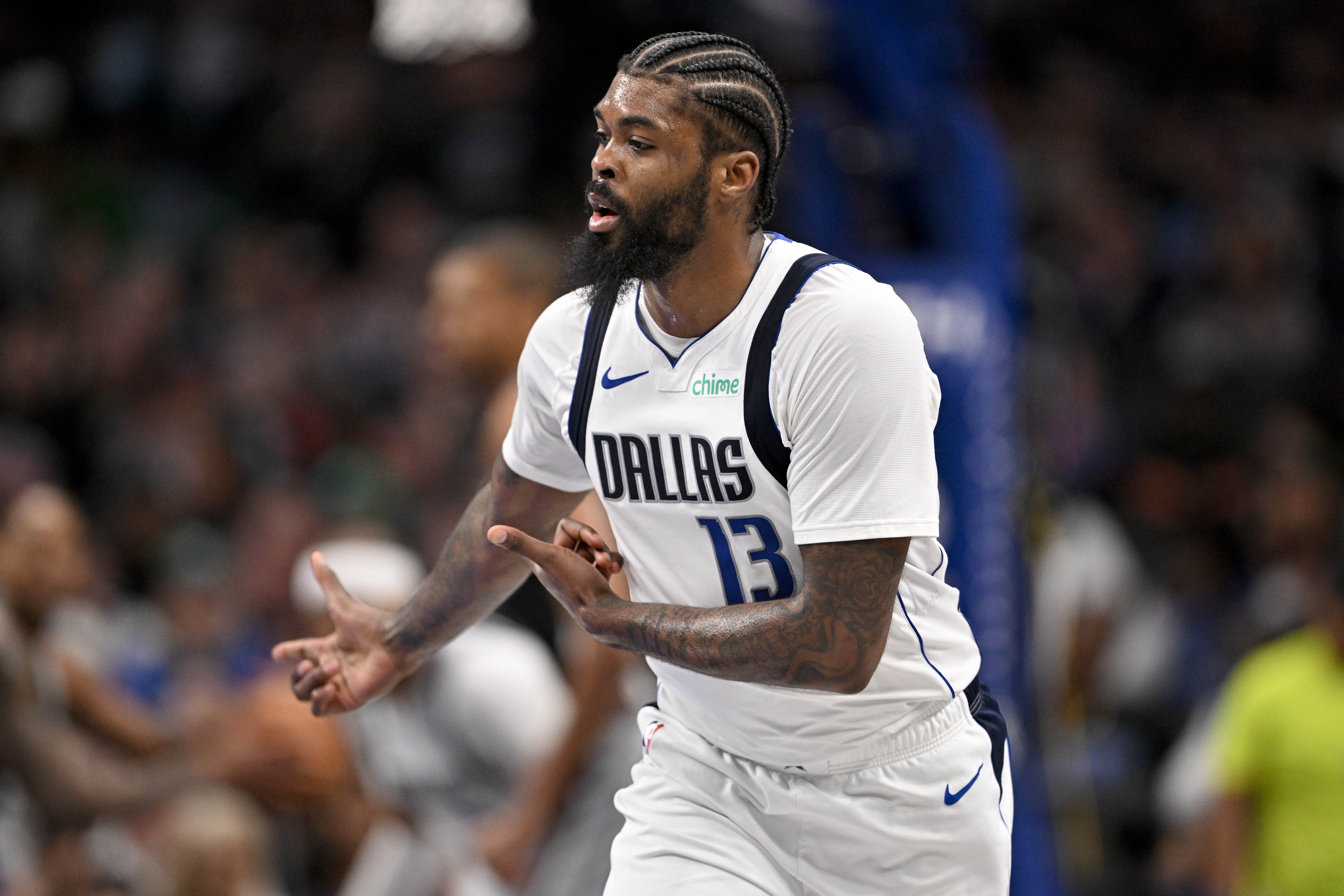 奇异果官网-获胜功臣！马绍尔首发32分钟 12中8&amp;8罚全中砍下25分5板7助